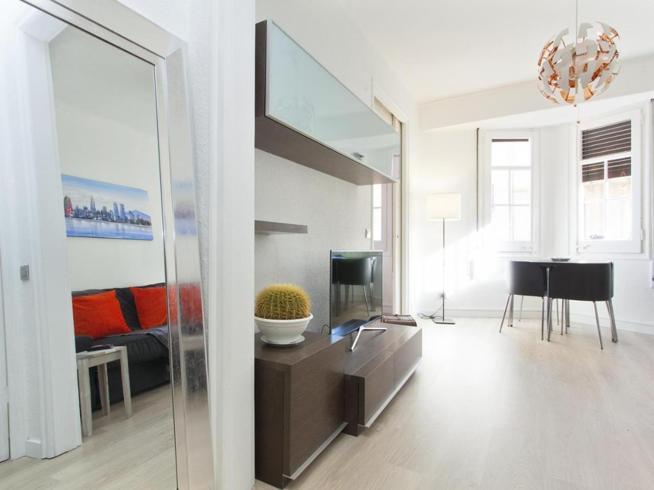 Sunny Poblesec Apartamento Barcelona